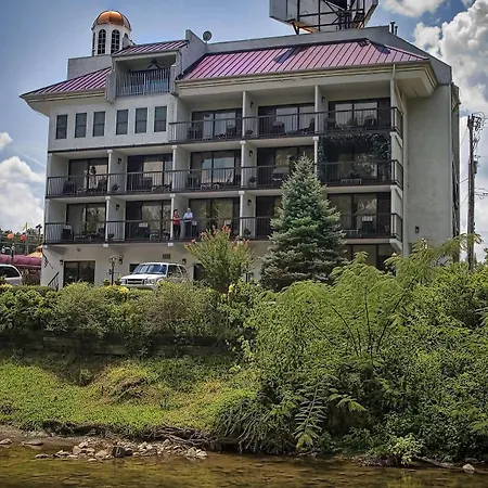 Rivergate Mountain Lodge